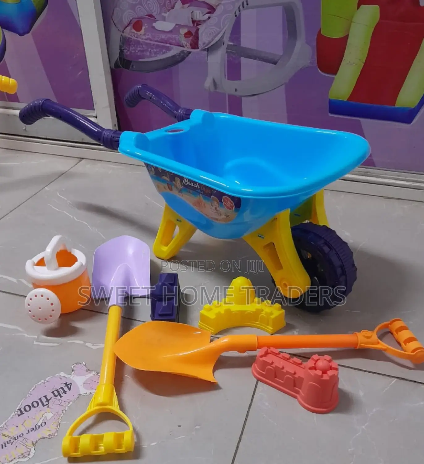 Beach Toys /Garden Wheelbarrow