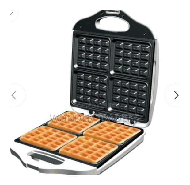4 Slice Waffle Maker - main view