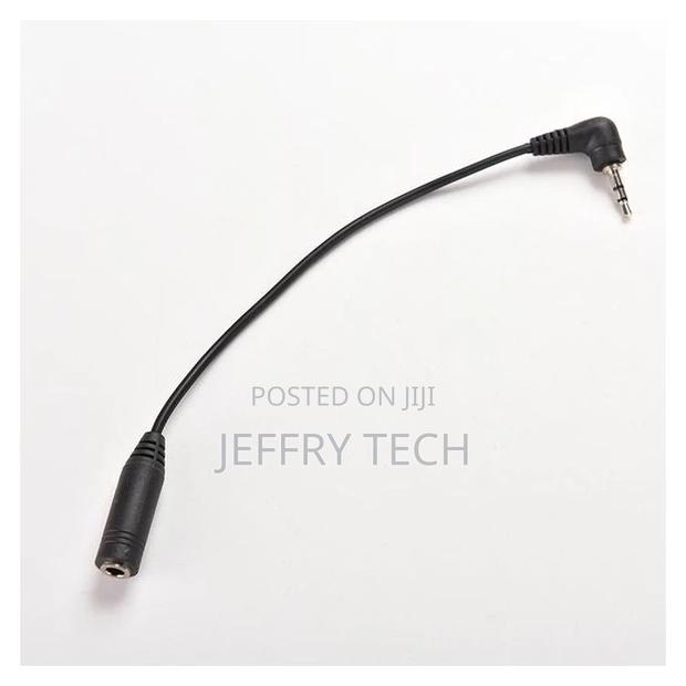 2.5mm Right Angle Male Plug to 3.5mm Female Jack Stereo Aux