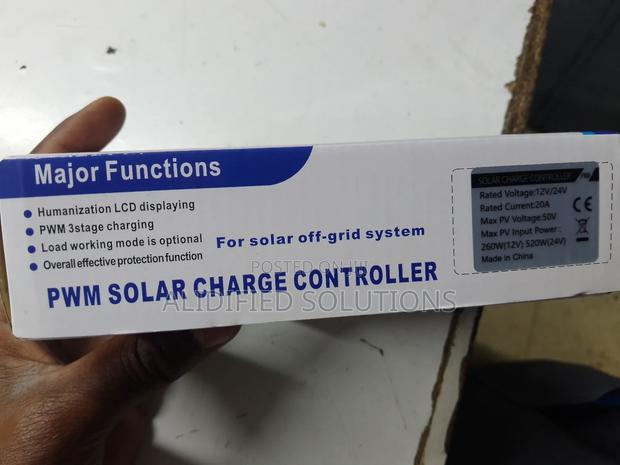 Solar Charge Controller <>20A Charge Controller - main view