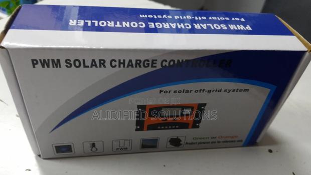 Solar Charge Controller <>20A Charge Controller - thumbnail 3
