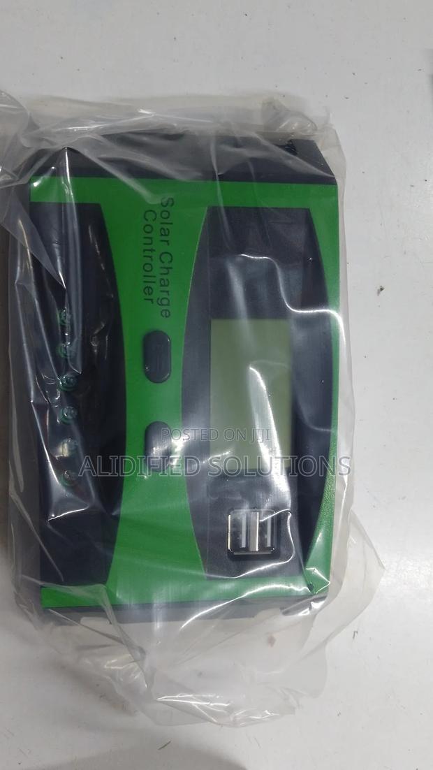 Solar Charge Controller <>20A Charge Controller - thumbnail 4