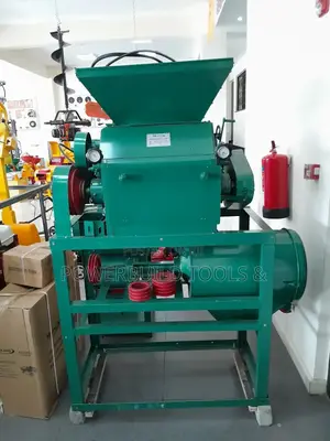 Milano 1TONNE Maize Rollermill Complete With Crusher.