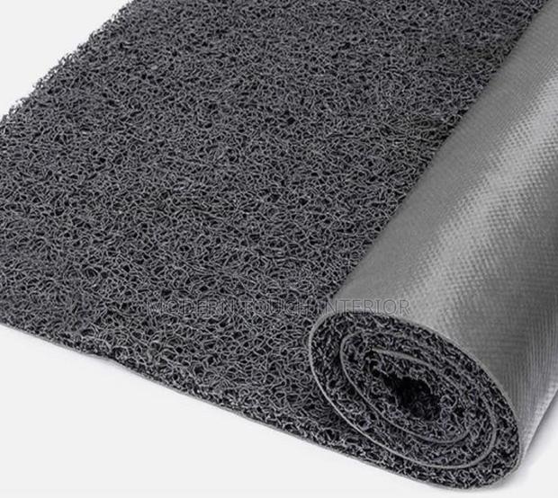 Anti-Slip Grey PVC Spaghetti Carpet