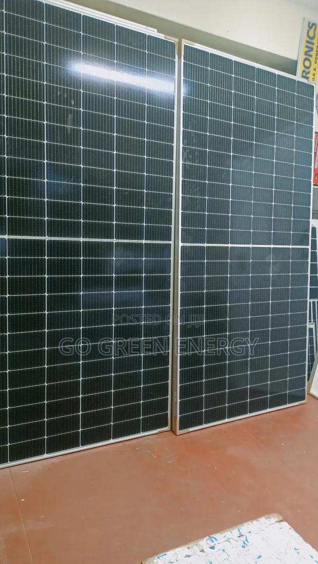 All Weather 400W Monocrystaline Solar Panel - main view