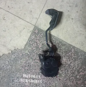 Toyota Auris 2014 Pedal Sensor