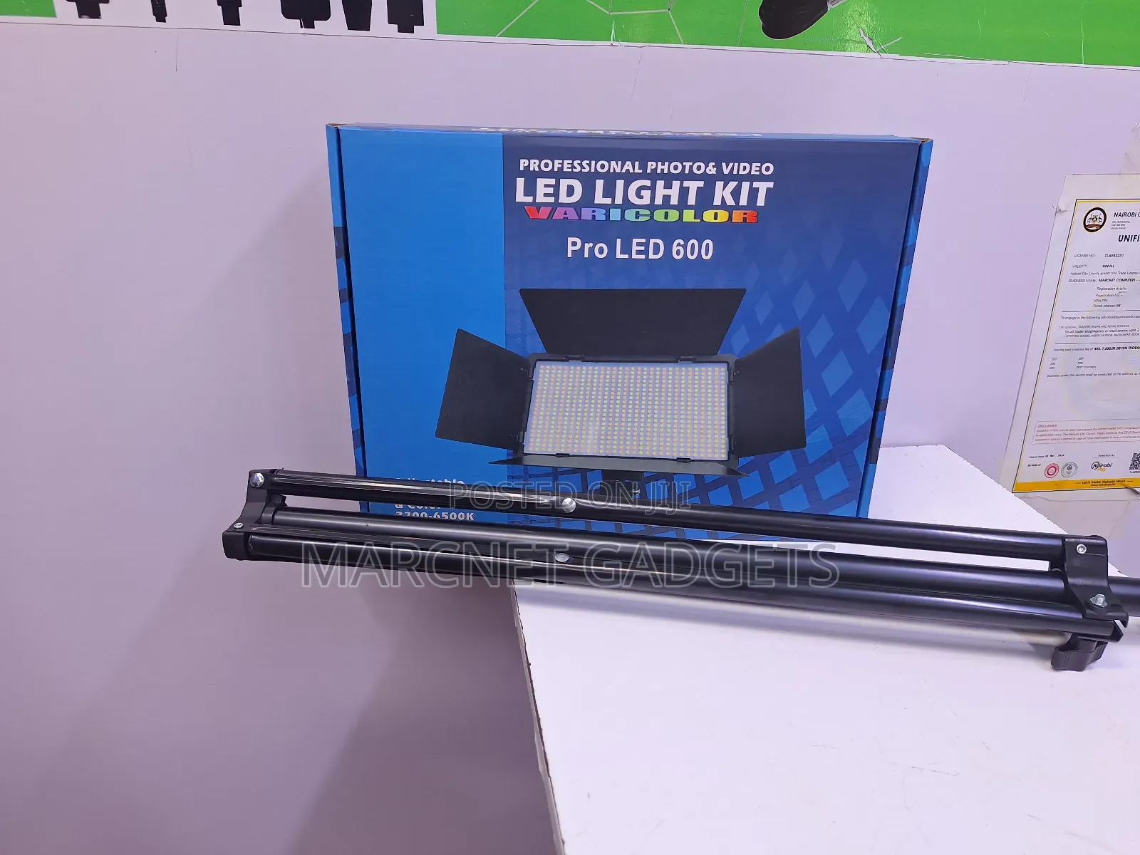 Pro LED 600 Professional Light Kit 3 Mode With 2.2m Stand