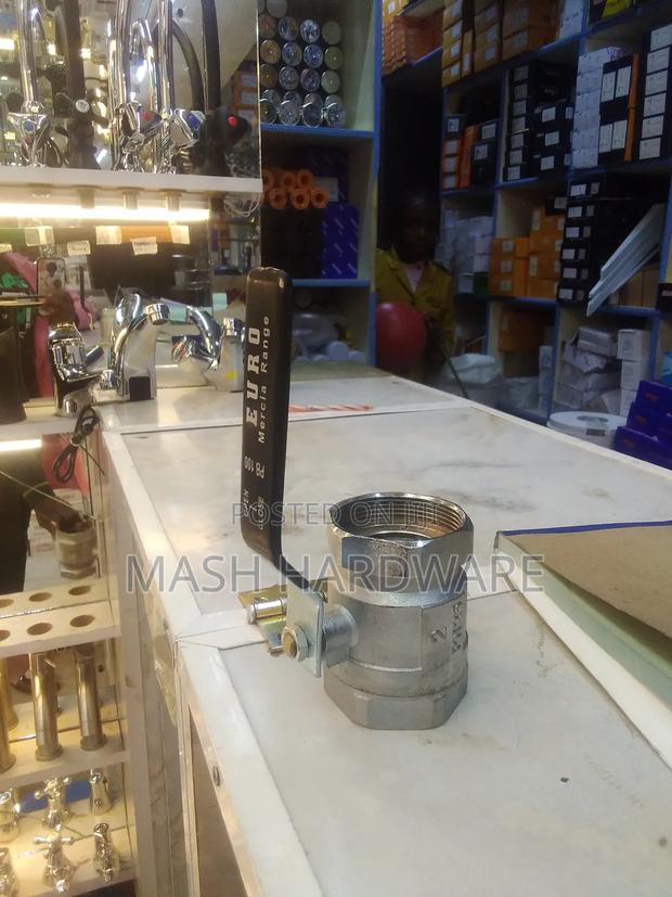 2" Ball Cork(Euro) - thumbnail 3