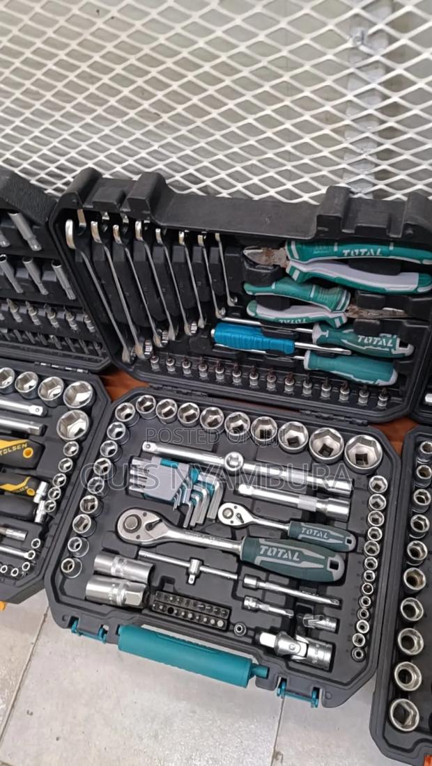 Total Socket Wrench Set Plus Spanners - thumbnail 3
