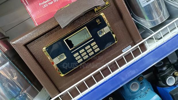 Money Safe, Money Saving Machine