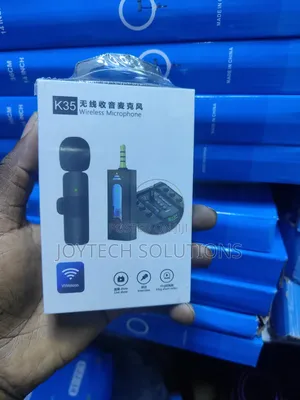 Wireless Dual Mic Sound Receiver.