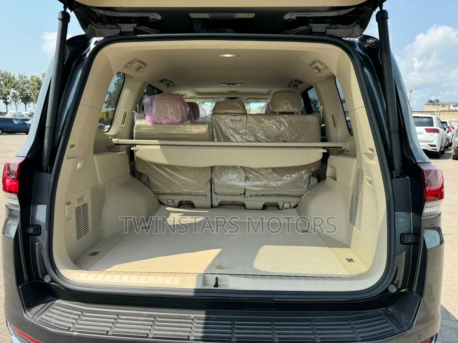 New Toyota Land Cruiser 2023 Gray