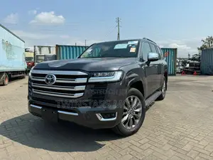 New Toyota Land Cruiser 2023 Gray