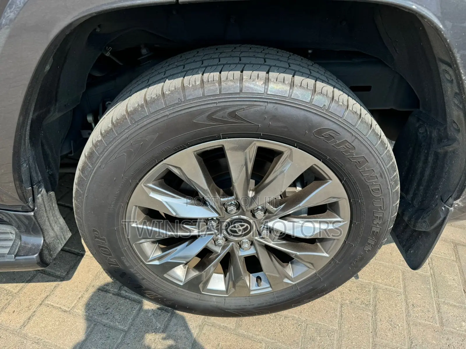 New Toyota Land Cruiser 2023 Gray