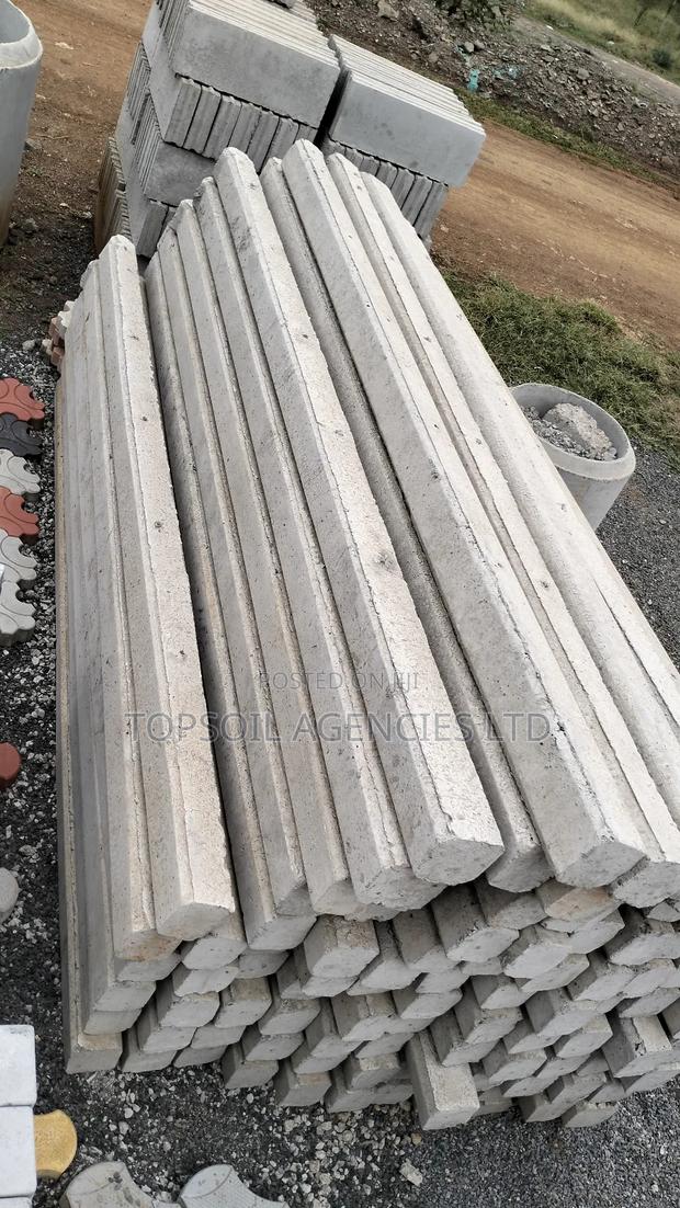 Straight Concrete Fencing Post - main view