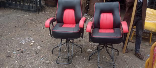 Kinyozi Chair - thumbnail 2