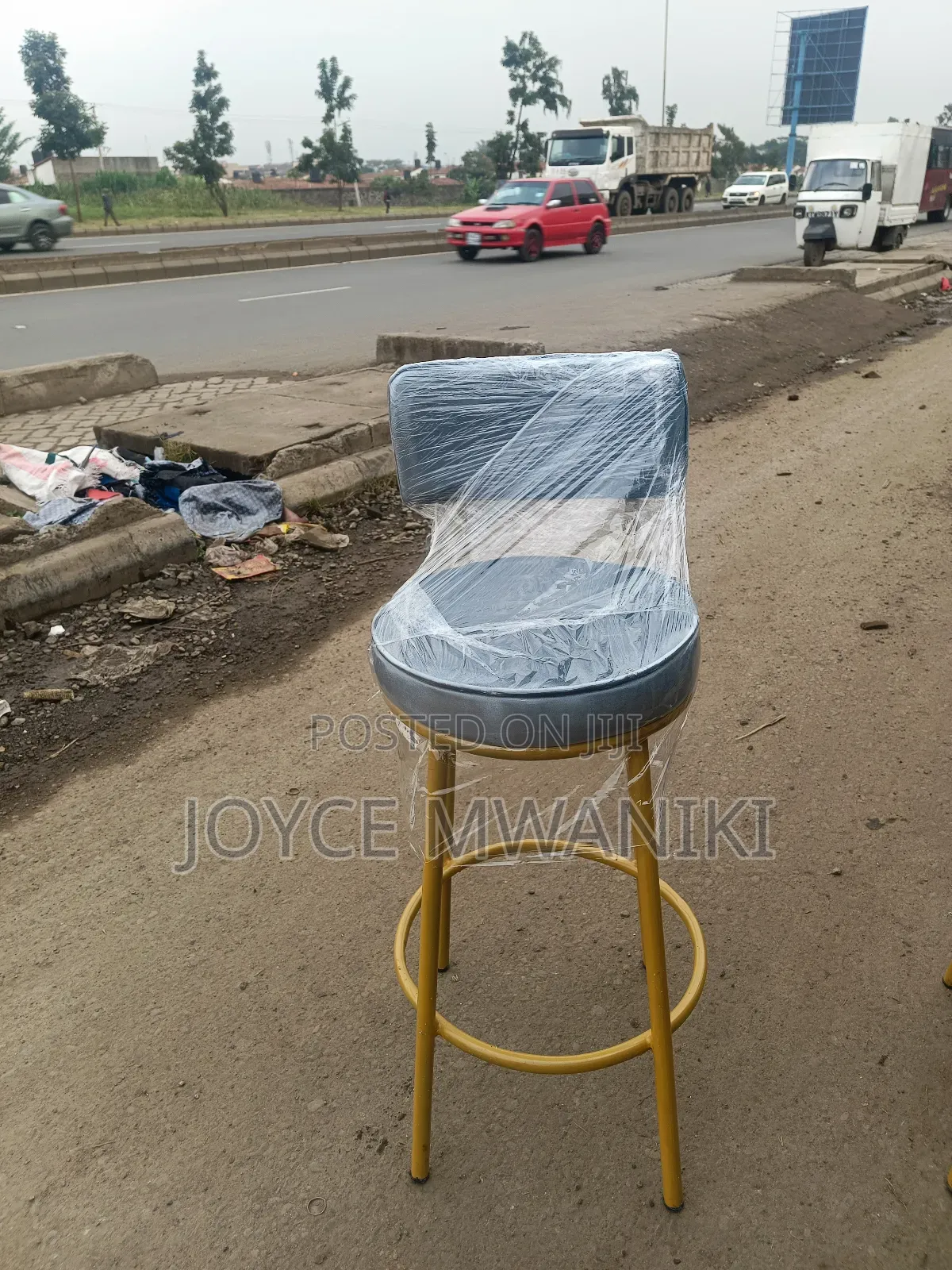 High Counter Stool, Grey and Gold 