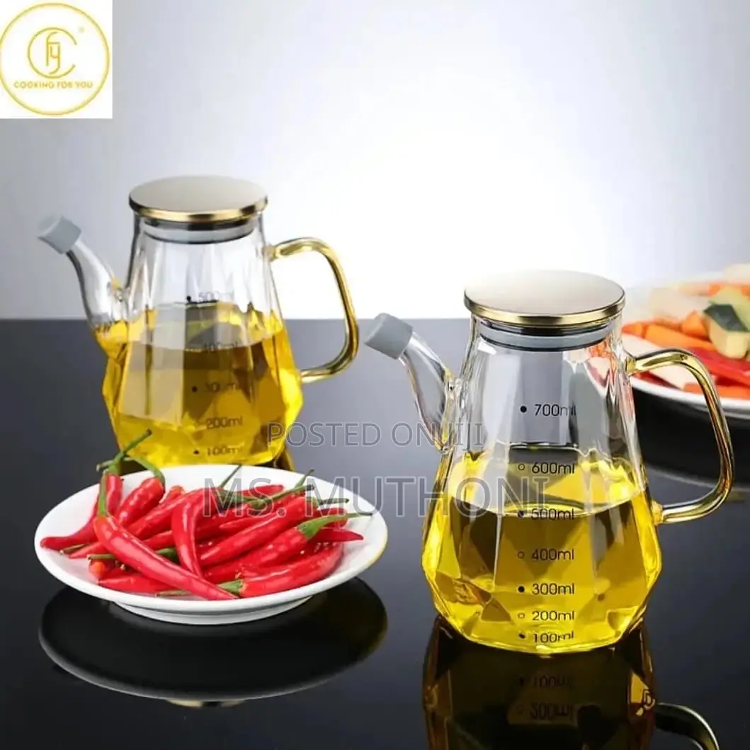 700ml Creative Glass Diamond Shaped Oil Bottle With Scale