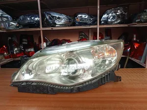 Headlight Subaru N14 LHS Zenon Clear Reflector