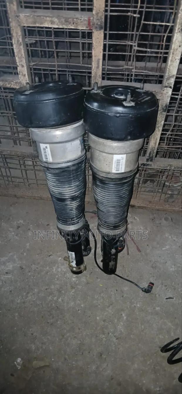 Mercedes Benz W221 Front Airmatic Shocks