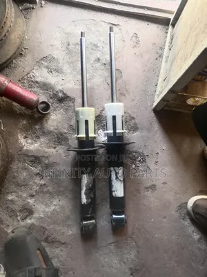 Volkswagen Touareg 7p Rear Shock