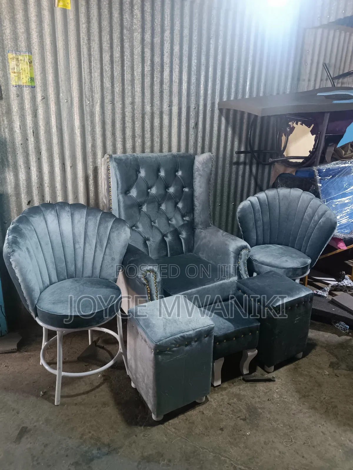 Pedicure Seat and a Puff, 4 Manicure Seats 