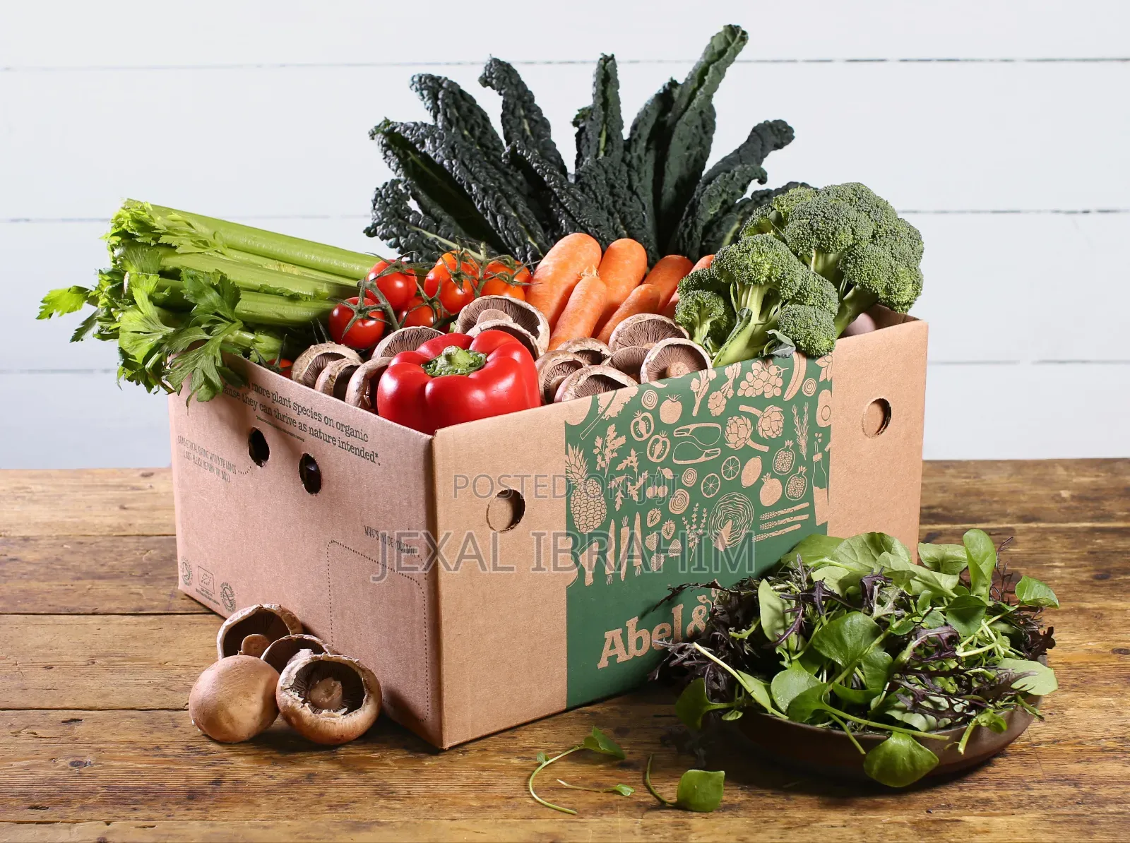 Vegetables and Fruits Boxes