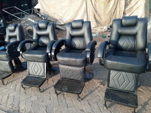 Kinyozi Chair - thumbnail 2