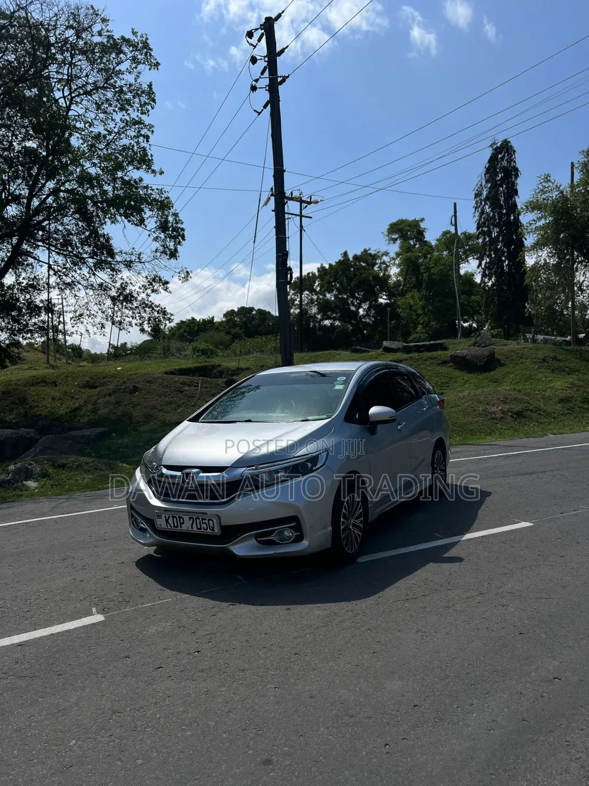 Honda Fit Shuttle 2017 Silver