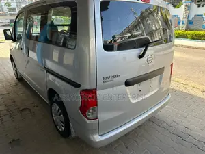Nissan Caravan 2018 Silver