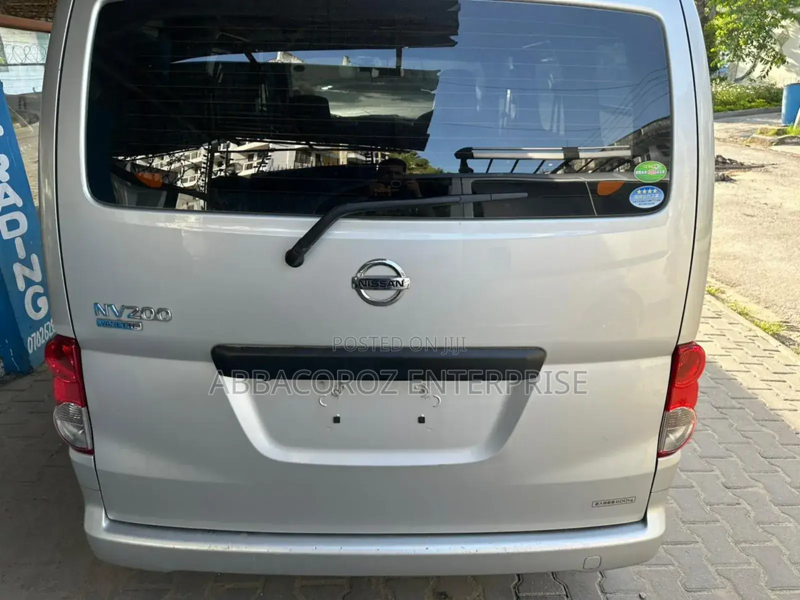 Nissan Caravan 2018 Silver