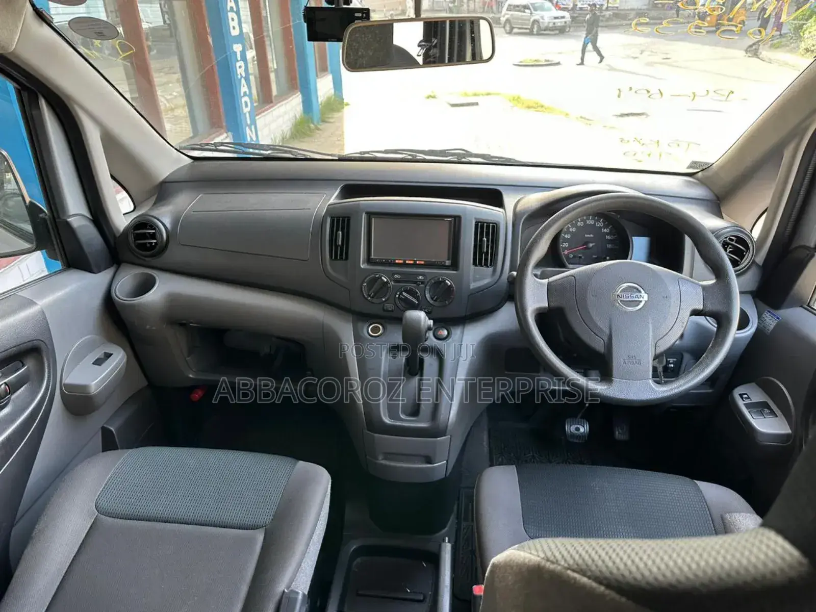 Nissan Caravan 2018 Silver