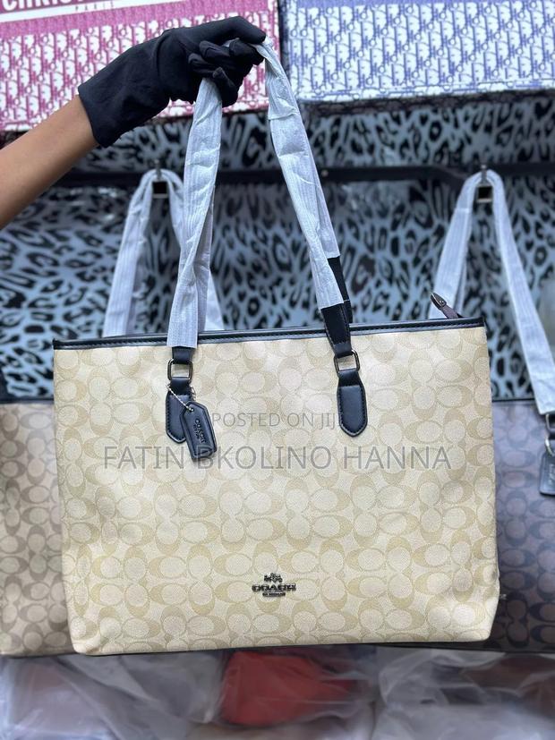 Large Coach Handbag - thumbnail 2