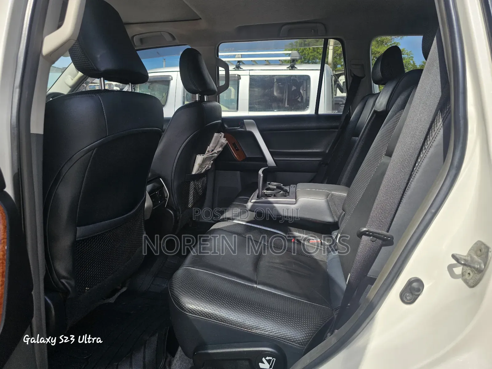 Toyota Land Cruiser Prado 2011 White