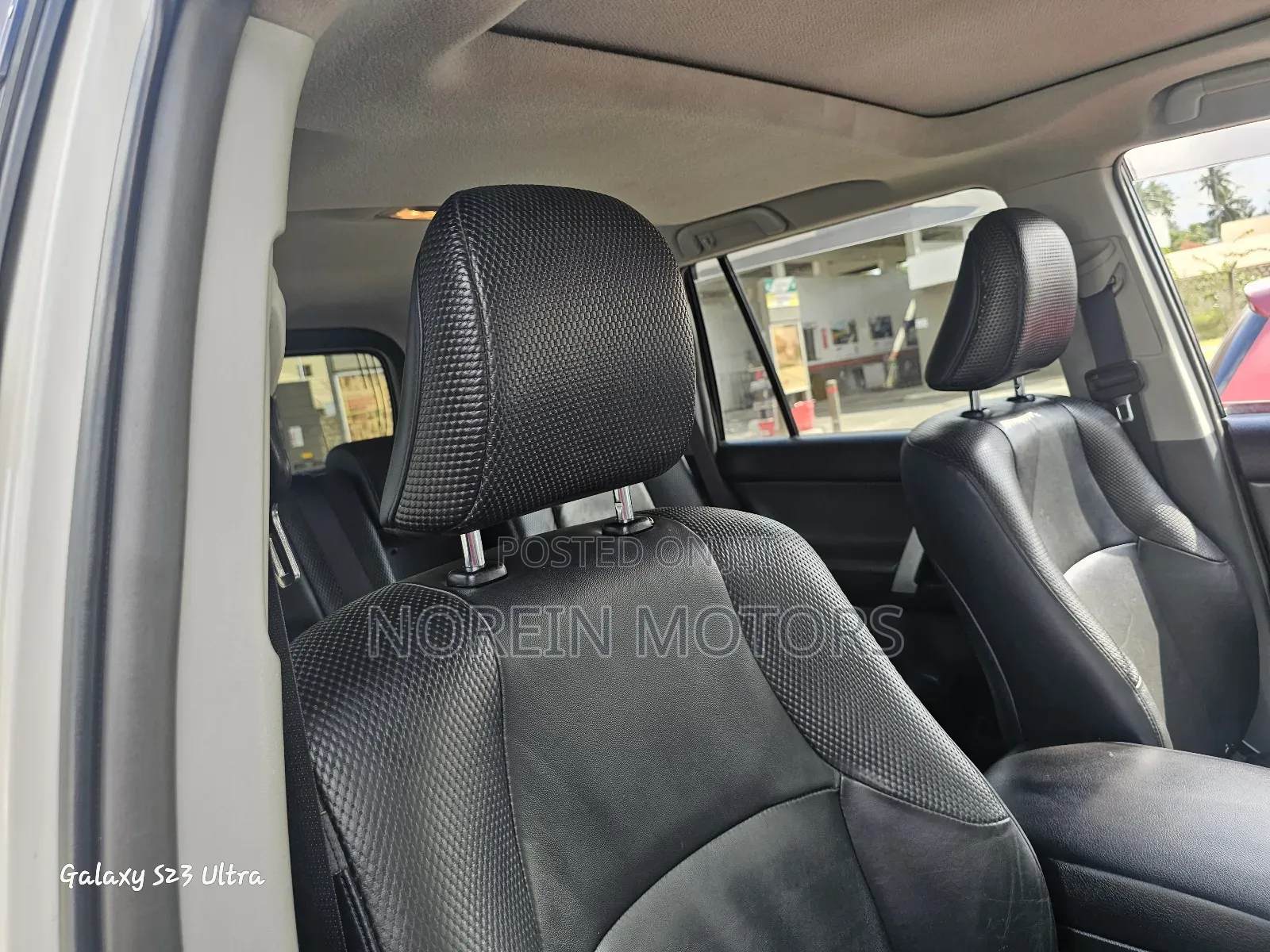 Toyota Land Cruiser Prado 2011 White