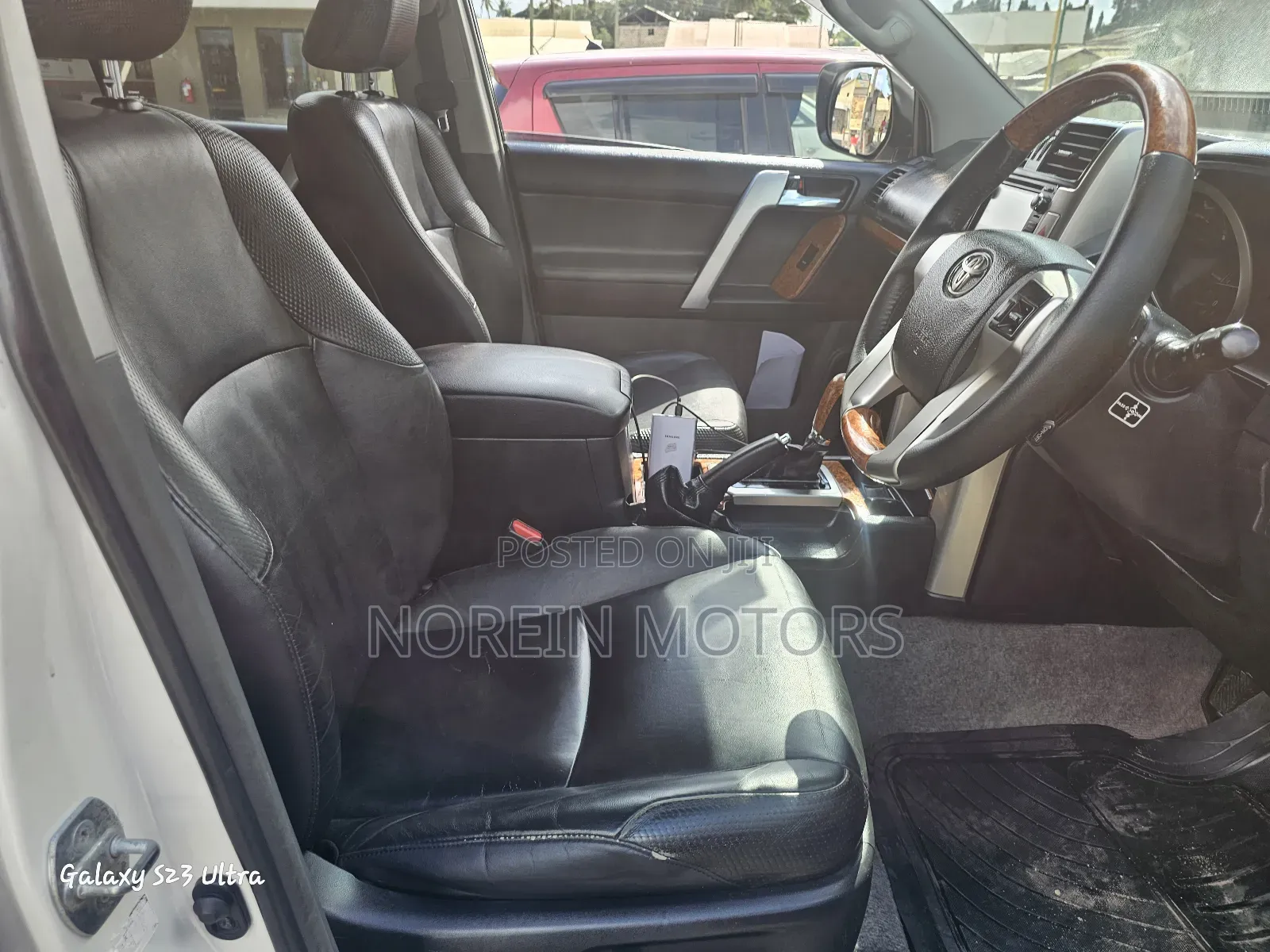 Toyota Land Cruiser Prado 2011 White