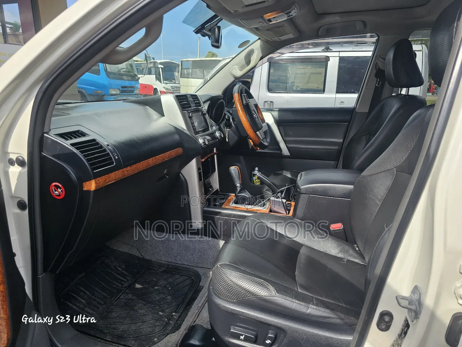 Toyota Land Cruiser Prado 2011 White