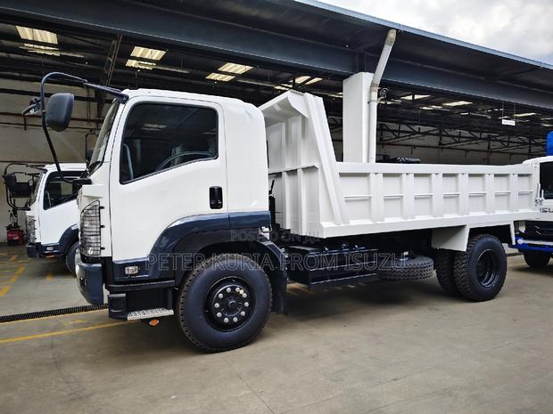 Zero Mileage Isuzu FVR Tipper - thumbnail 3