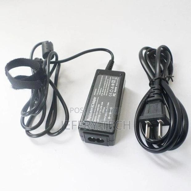 Battery Charger 30w for HP Mini 700 Series 700ED 700EF 700EI