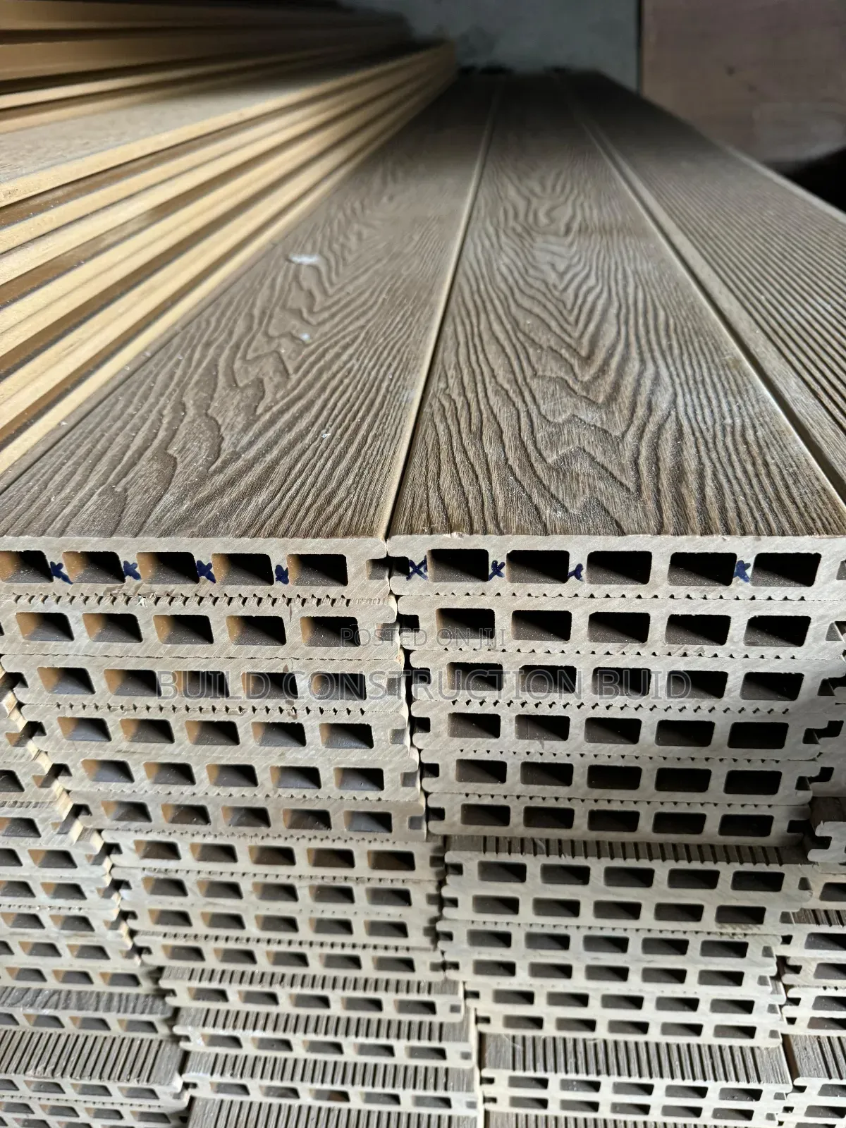 WPC Decking Flooring/Outdoor Flooring