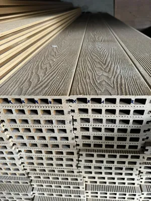 WPC Decking Flooring/Outdoor Flooring