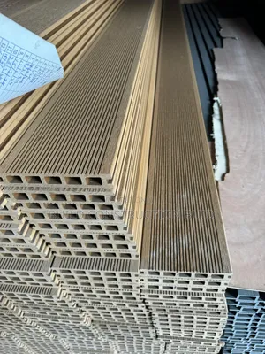 WPC Decking Flooring/Outdoor Flooring