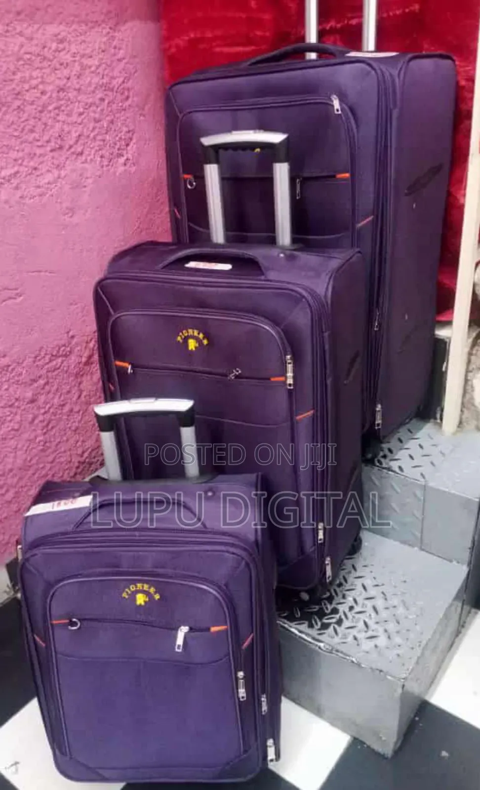 Quality Pioneer Suitcase