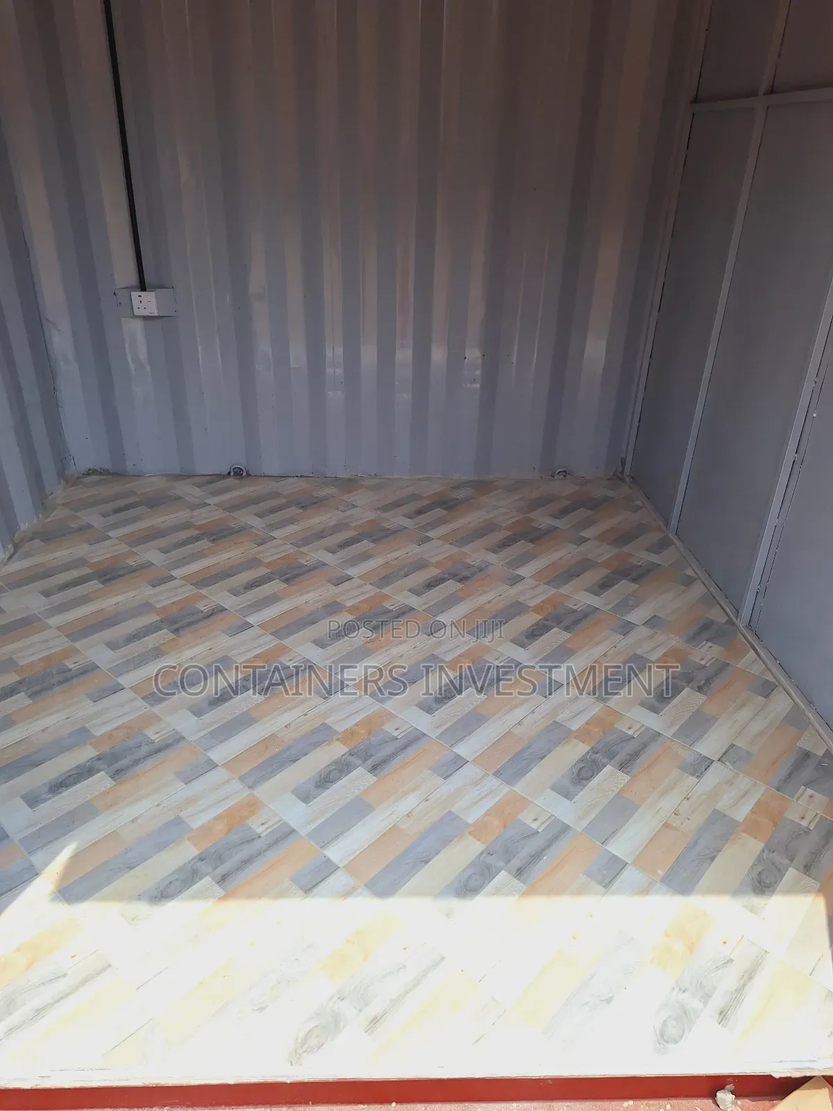 Well Done Container Stalls-Floor With Tiles