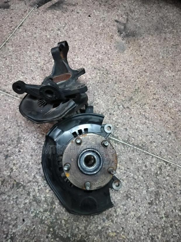 Toyota Noah Hybrid Front Hub - thumbnail 4