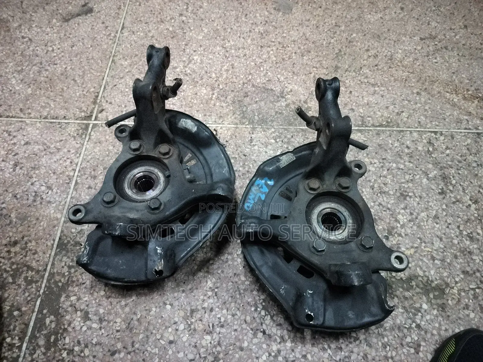 Toyota Estima Hybrid Front Hub
