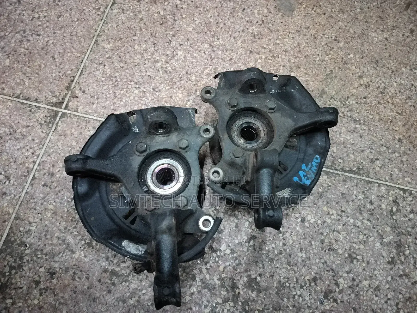 Toyota Estima Hybrid Front Hub
