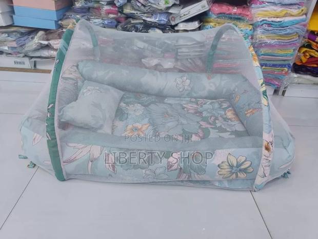 Baby Co Sleeper With Net - main view