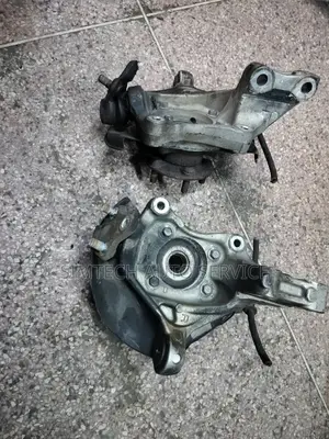 Toyota Prius Hybrid ZVW30 2010 Front Hub