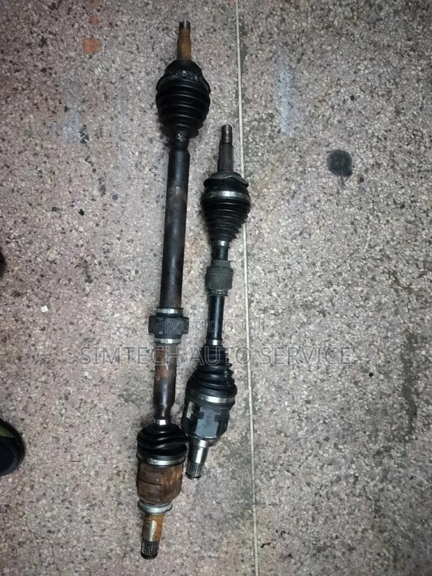 Toyota Prius Hybrid ZVW30 2010 Drive Shaft